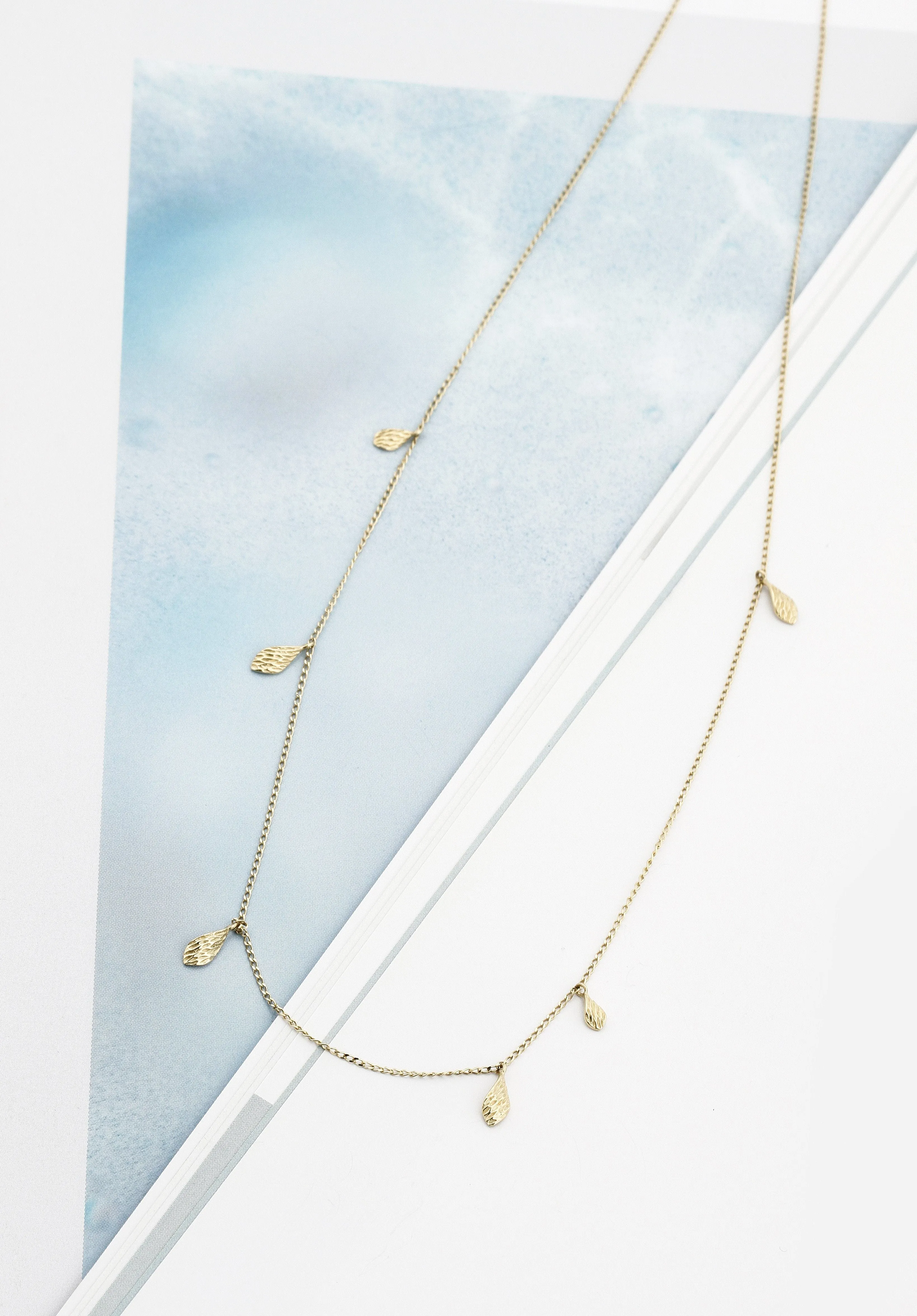 ELAINE | Dancing Leaves Necklace