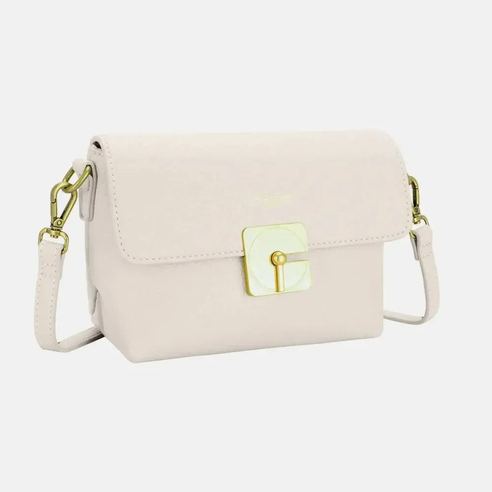 Elegant David Jones Crossbody Bag Redefines Luxury Fashion for Women