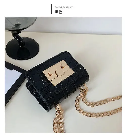 Mini Chain Crossbody Bag