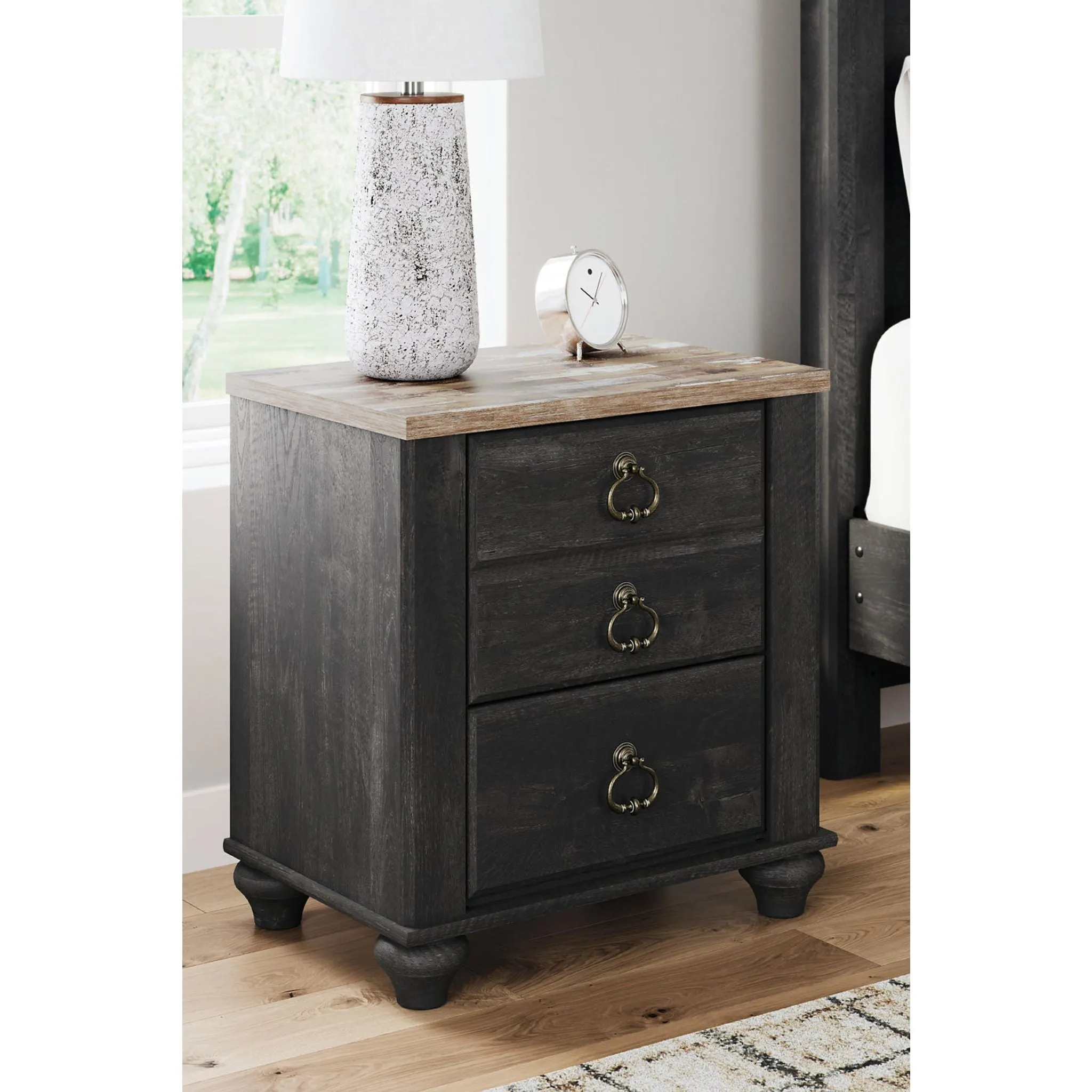 Nanforth Nightstand