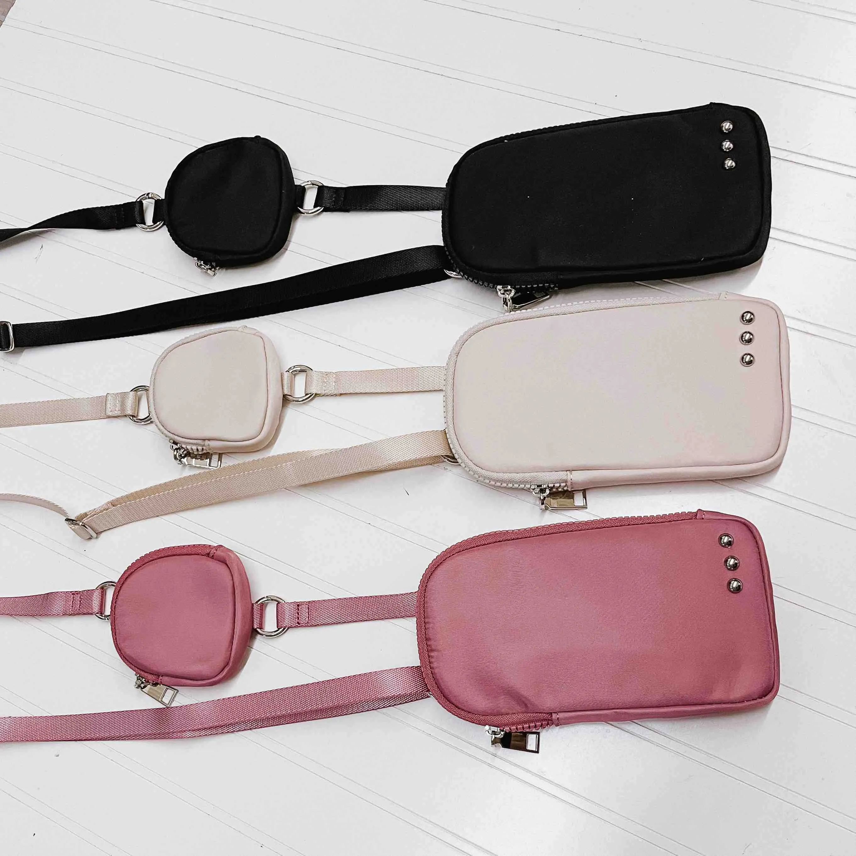 Nessa Nylon Crossbody Phone Bag (Black)