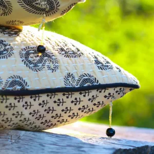 PAISLEY<br>Hand-embroidered