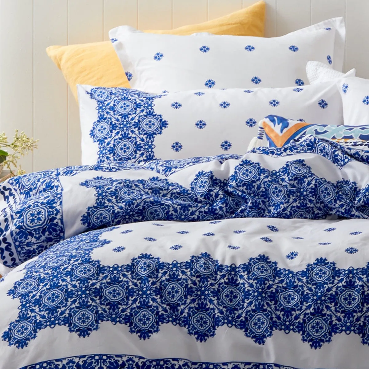 Palermo Navy Quilt Cover Set By Logan & Mason