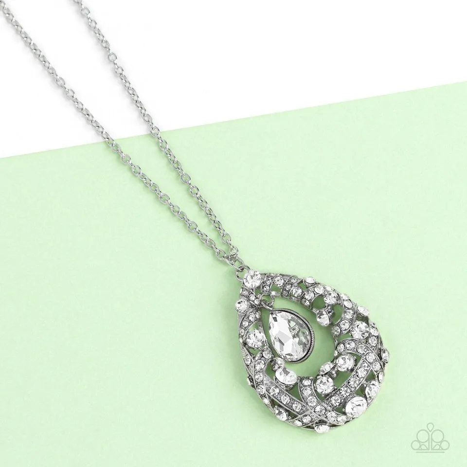 Paparazzi Necklace ~ Glitz and GLOW - White