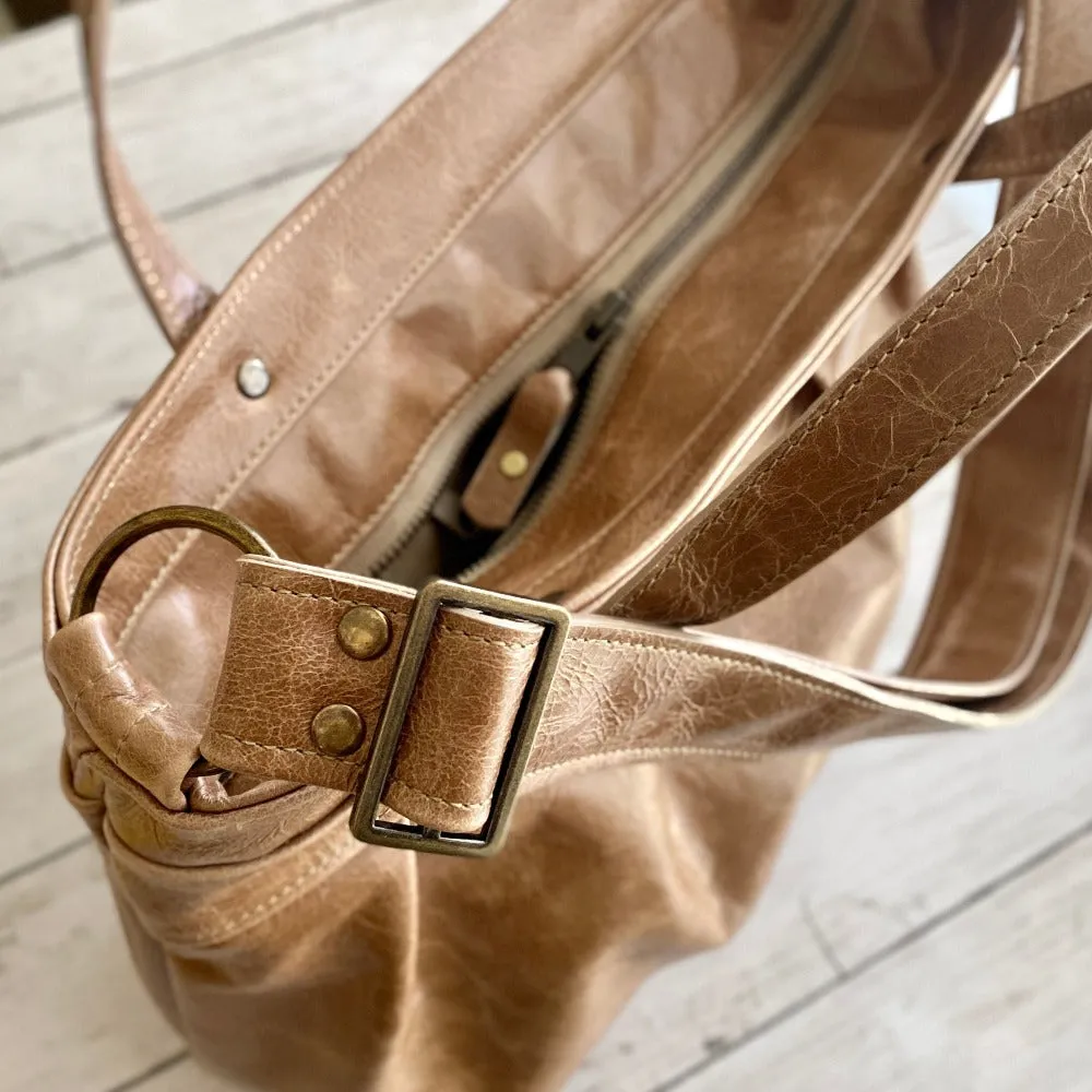 Ruche in Almond